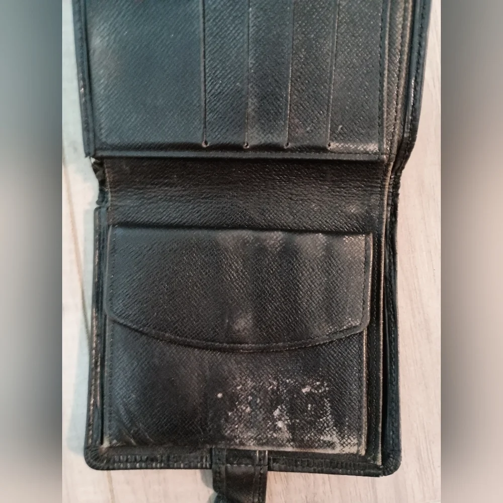 Louis Vuitton Bifold Wallet Black Epi